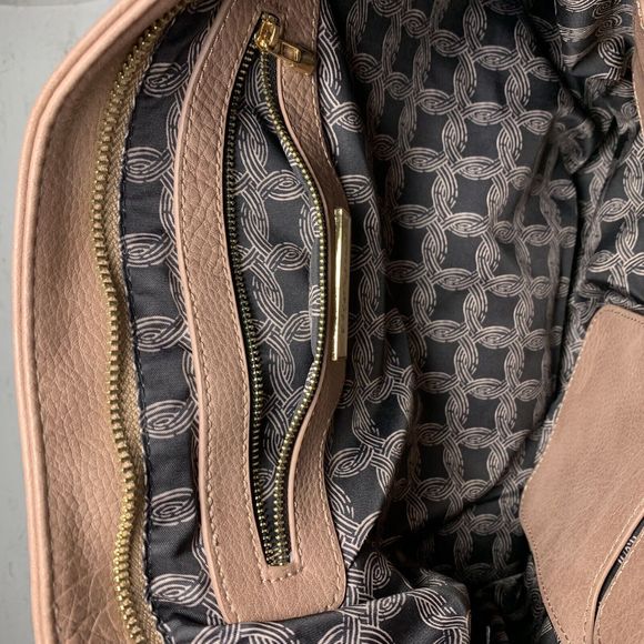 Miztigue Vegan Leather Handbag Shoulder Bag Grace Hobo Mauve Lilac Purse - Picture 15 of 16